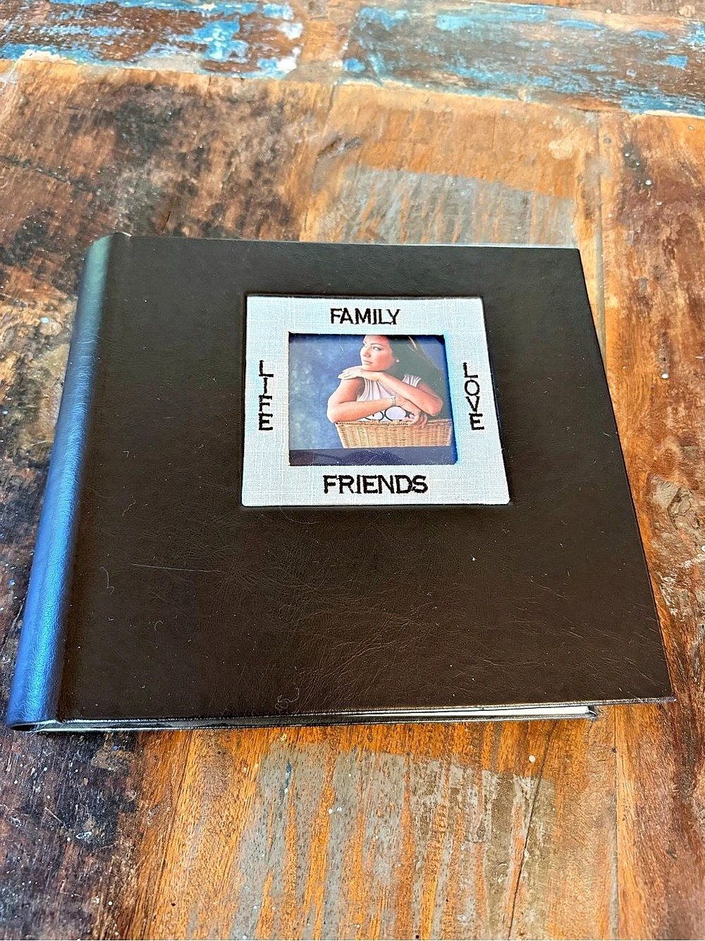 Photo Album Black & White Family Life Love Friends 1332